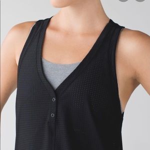 Lululemon Var-City tank size 4 black